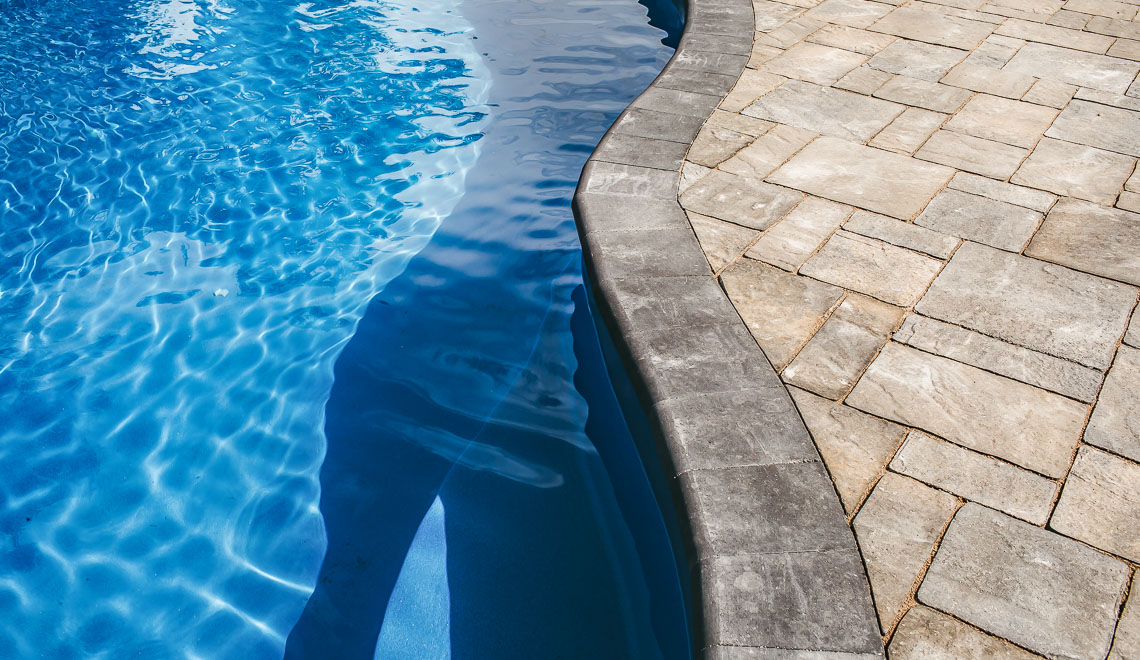 Leisure Pools Caribbean large freeform swimming pool