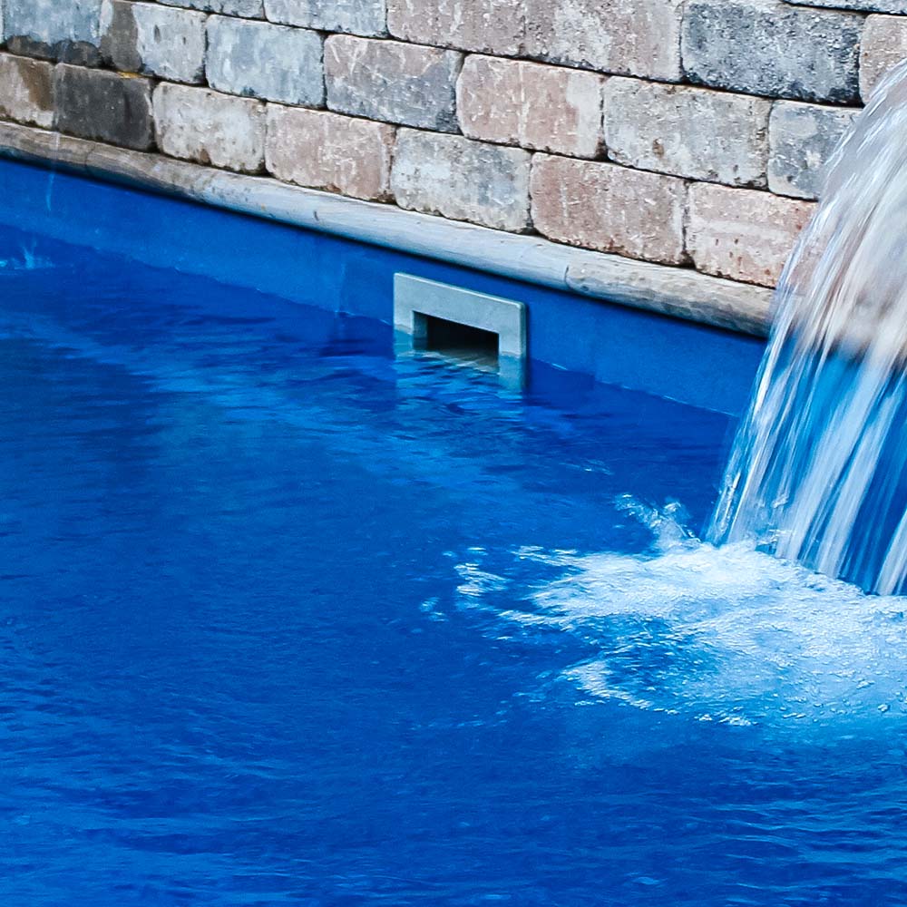 swimming pool skimmer