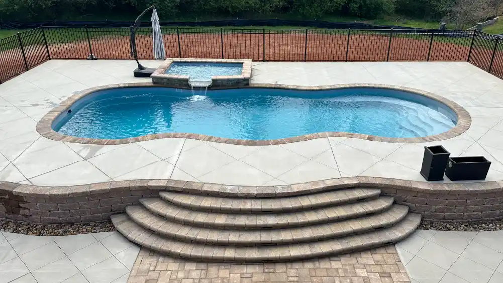 Elevated Pool Design: Innovative Fiberglass Pool Installation Techniques