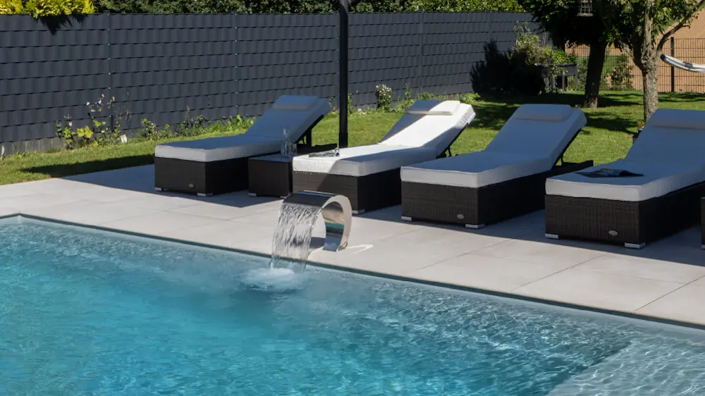 The Cobra water curtain from Leisure Pools