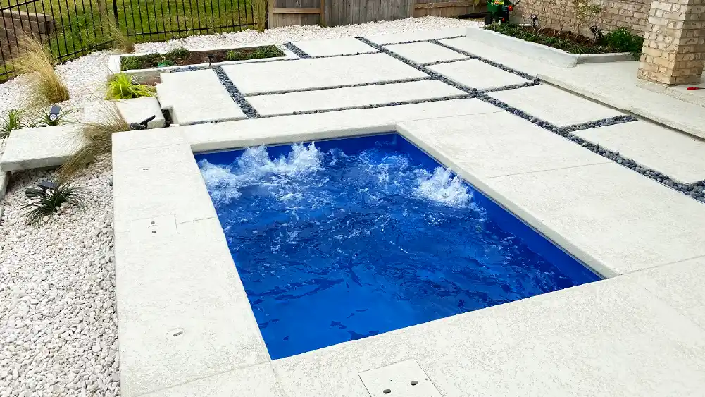 The Benefits of Choosing a Plunge Pool